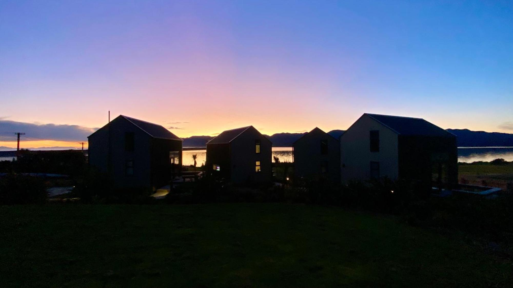 Lake Ferry Hotel Villas Pirinoa Kültér fotó